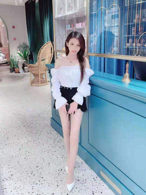 莞式服务嫩妹子